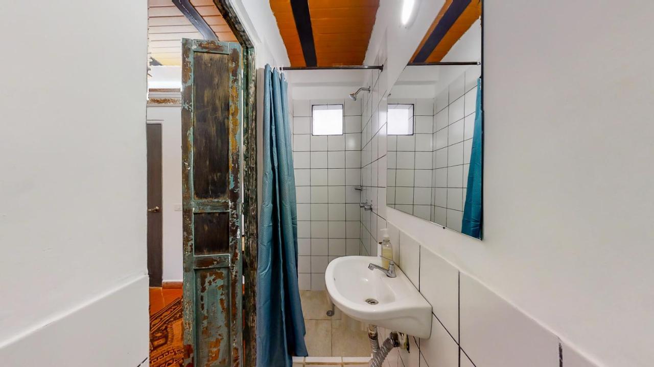 Casa Los Naranjos Hostal メデジン エクステリア 写真